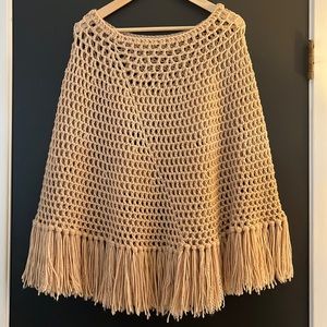 Beautiful, vintage crocheted poncho w/ trim